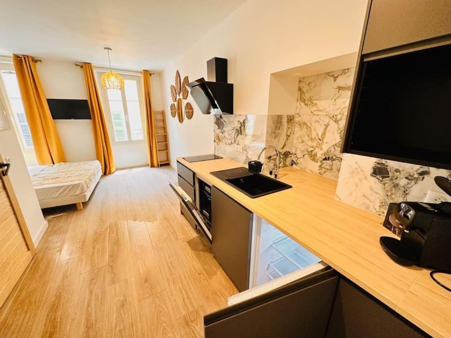 Les Appartements De Nana 4 - Studio Hypercentre, Rue Meynadier, Palais & Plage, Clim, Wifi Cannes Buitenkant foto
